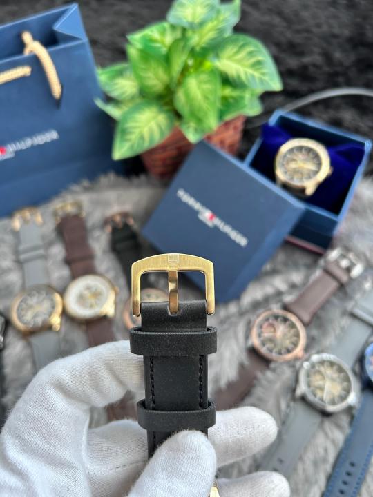 Tommy_Hilfiger Leather Gold Black Automatic W129