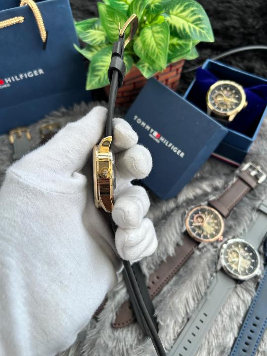Tommy_Hilfiger Leather Gold Black Automatic W129