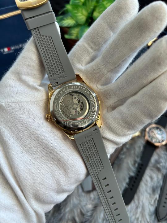 Tommy_Hilfiger Grey Gold Automatic W143