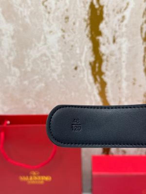 Valentin_o Garavani Reversible V-Logo Signature Belt Set with Box And Dust Bag Including Carry Bag (V10-Black)