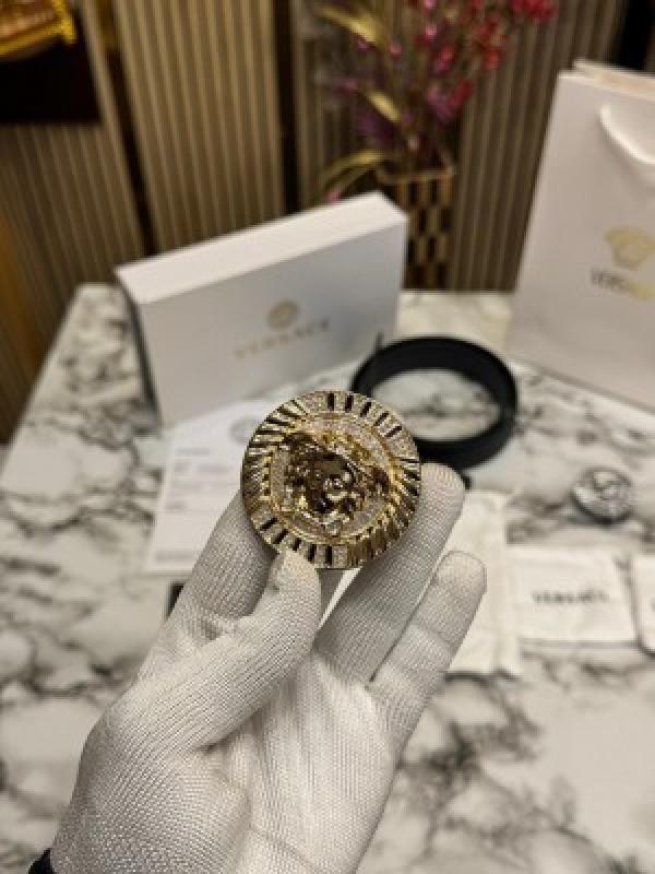 VERSACE BELT COMBO PREMIUM QUALITY WITH OG BOX DUST BAG CARRY BAG VE NO 6