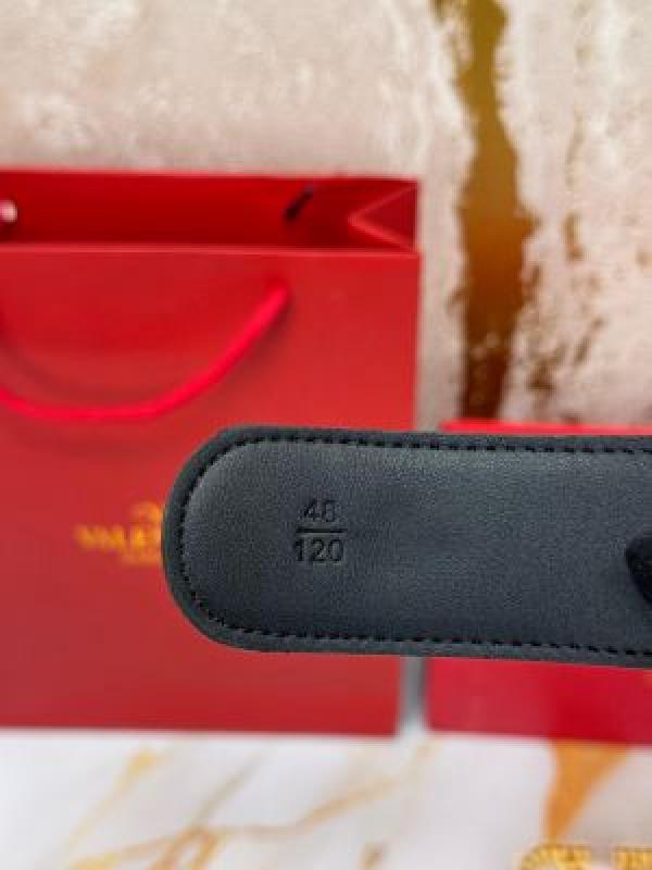 Valentin_o_Garavani_V-Shaped_Premium_Belt_Combo_With_Box_Dust_Bag_Includes_CarryBag_(V11)
