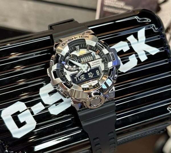 Casio G Shock  Gm700