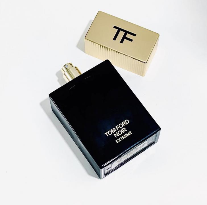 TOMFOR_D NOIR EXTREME