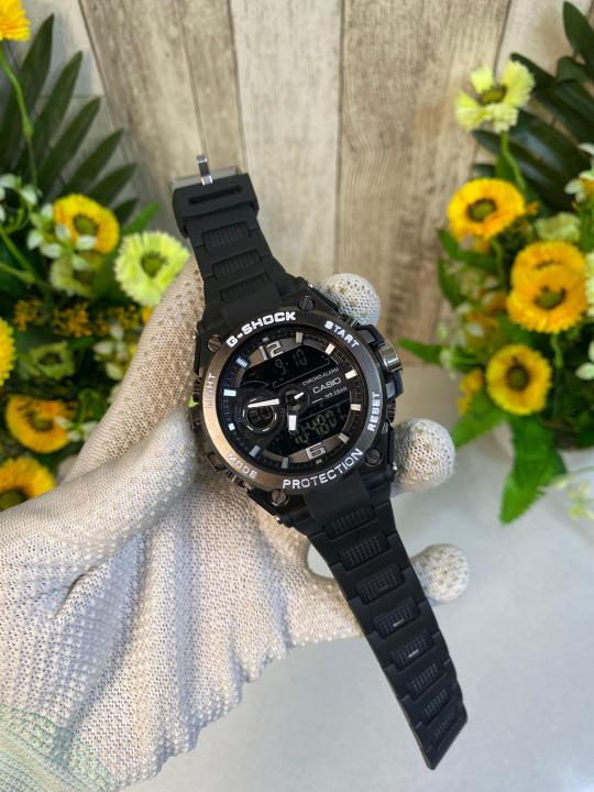G SHOCK MENS WATCH WHITE BLACK COLOUR