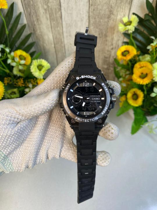 G SHOCK MENS WATCH WHITE BLACK COLOUR