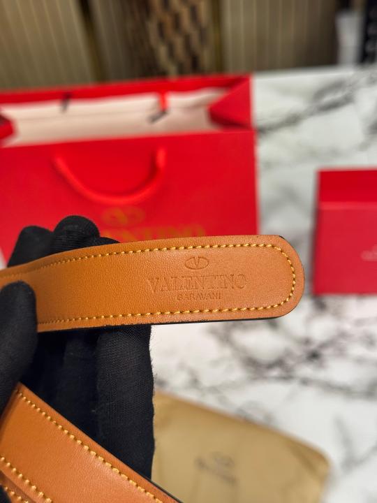Valentino_Garavani_VLogo_Signature_belt_with_box_and_dusty_bag_including_carrybag_(V45-tan)