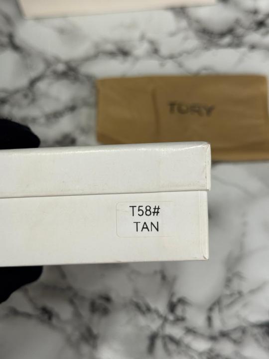 TORY_BURCH PREMIUM QUALITY BELT WITH OG BOX DUST BAG & CARRY BAG T58 TAN