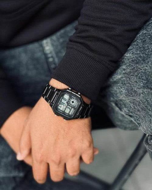 Casio illuminator AE 1200 WHD 1AV J1868