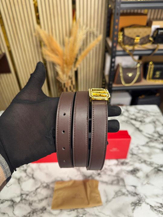 Valentin_o_Garavani_V-Shaped_Premium_Ladies_Belt_With_Box_Dust_Bag_Includes_CarryBag_(V44-Coffee)