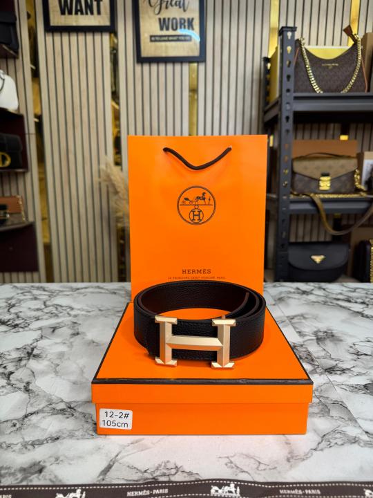 Herme_s Black Leather Belt with Golden H Buckle Full Set Includes (12-2)