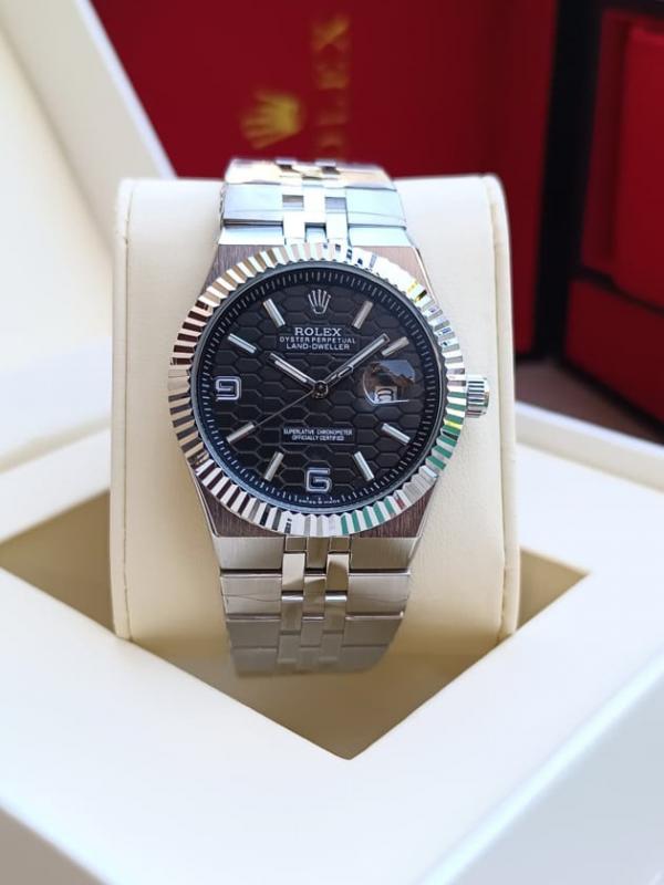 ROLE_X LAND DWELLER QUARTZ BLACK MOVEMENT WATCH