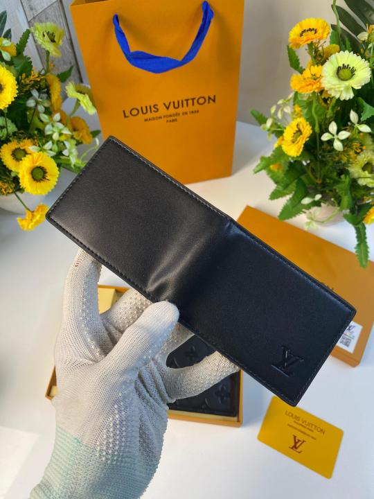 Louis_Vuitton premium wallet combo wid og box & accessories