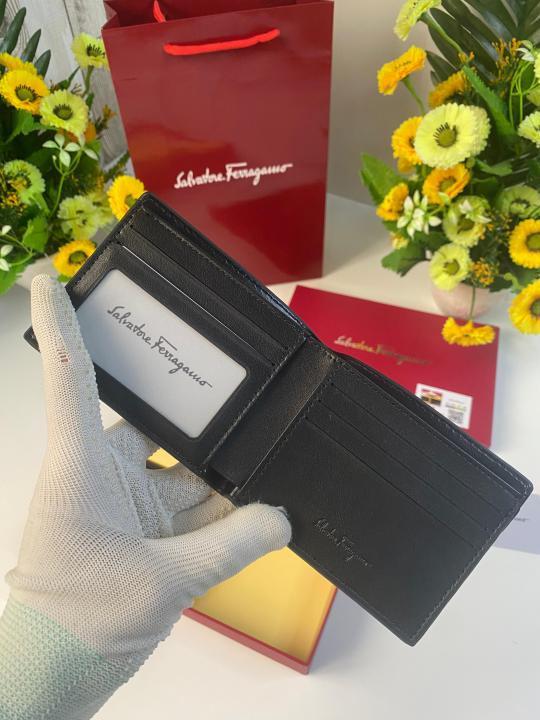 SALVATORE_FERRAGAMO premium wallet combo wid og box & accessories