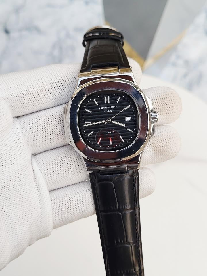 PATEK_PHILIPPE NAUTILUS BLACK SILVER BLACK DIAL 377