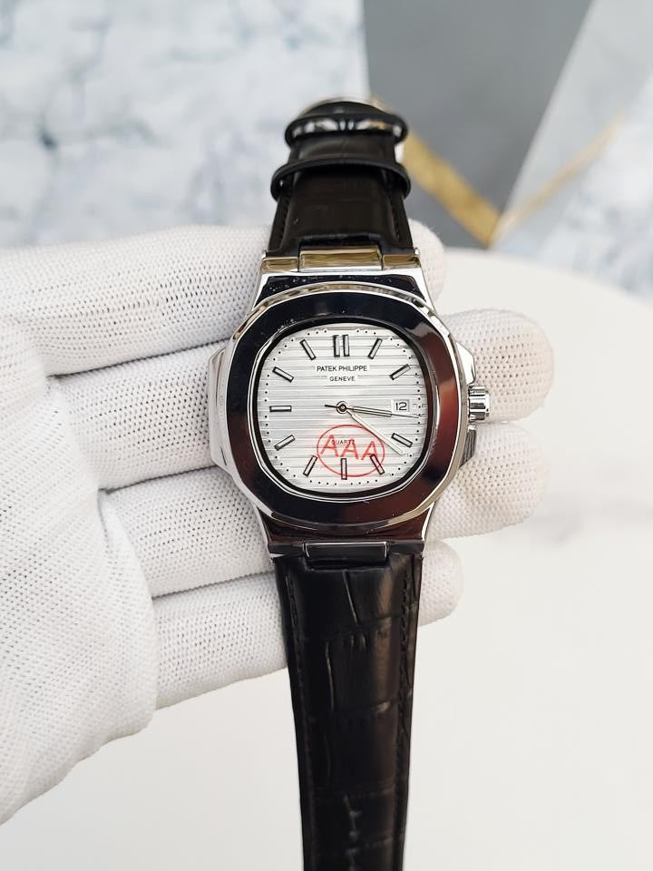 PATEK_PHILIPPE NAUTILUS BLACK SILVER WHITE DIAL 377