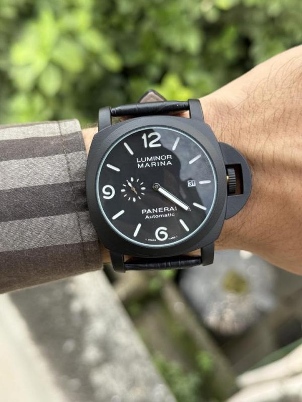 Luminor Panerai Marina Mens Watch (Black)