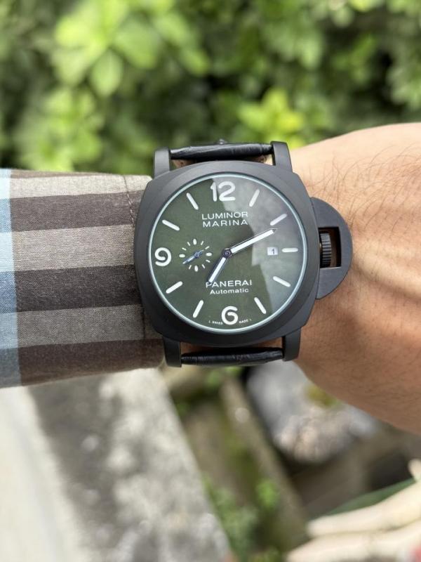 Luminor Panerai Marina Mens Watch (Green dial)