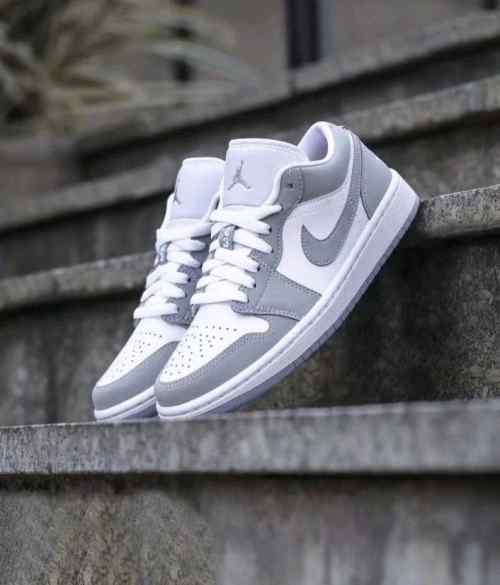 nikee Jordan Retro 1 Low WOLF GREY