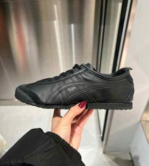 Onitsukaa Tiger Mexico 66 Triple Black