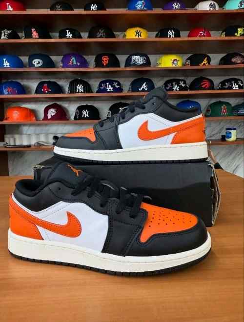 NIKEE AIR JORDAN LOW ALTERNATE SHATTERED BACKBOARD
