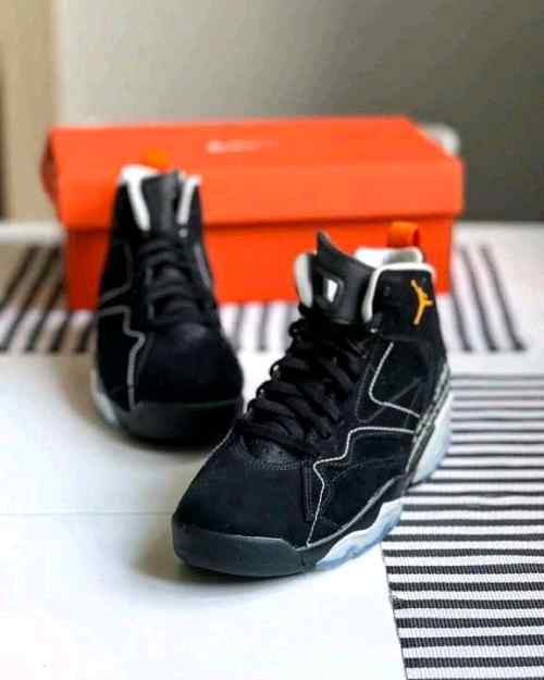 Nikee Retro 6 Jumpman MVP Paris