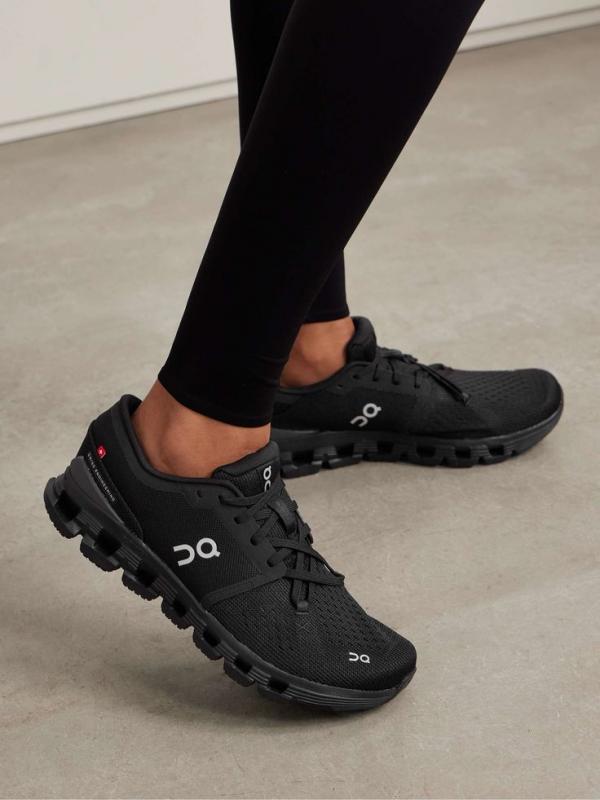 On Cloud 5 Running Waterproof Black sale