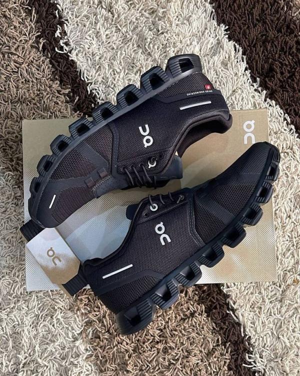 On Cloud 5 Running Waterproof Black sale