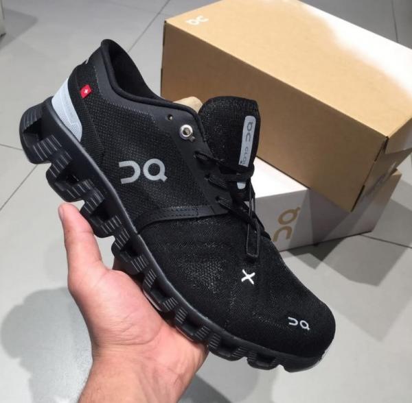 ON Cloud Running X 3 Trainers  All Black 563 sale
