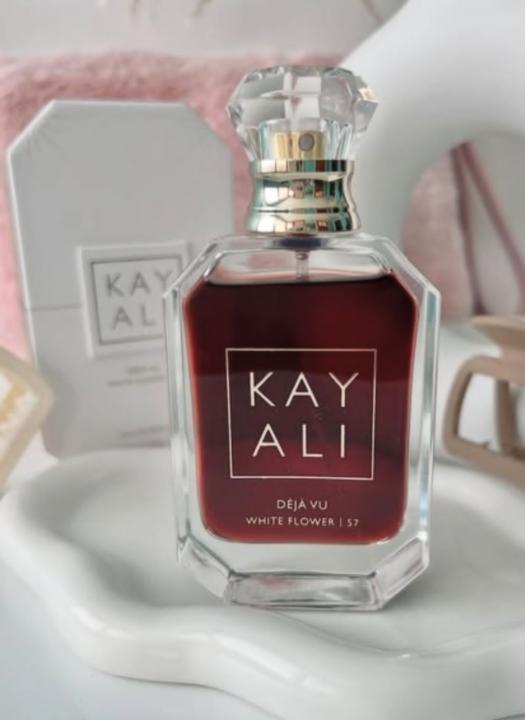 KAHALI DEJA VU WHITE FLOWER 57 LONG LASTING