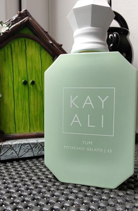 KAYALI YUM  PISTACHIO GELATO 33 LONG LASTING