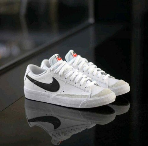 nikee Blazer 77 Low Vintage White-black