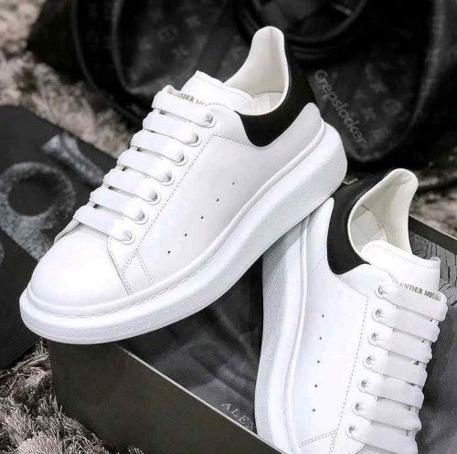 Alexander MCQueen White-Black full accessories