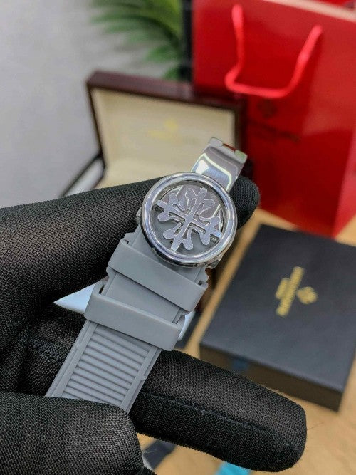 PATEK_ PHILIPPE NAUTILUS