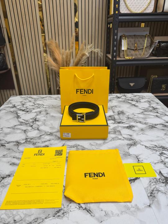 Fend_i FF Logo Buckle With Box And Dust Bag Including Carry Bag (12-3)