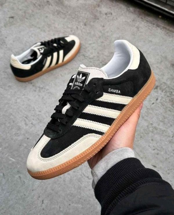 Samba Core Black Wonder White 565