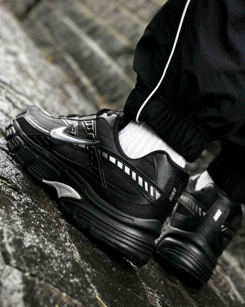 nikee Initiator Black Grey Silver