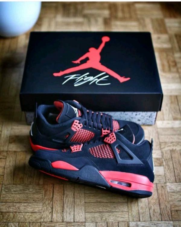 Jordan 4 Red Thunder Semi ua quality 572
