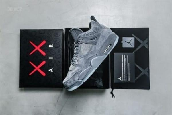 Jordan 4 Kaws Grey Semi ua quality with special box 584