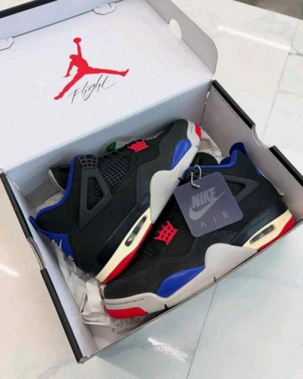 Jordan 4 Rare Air 585