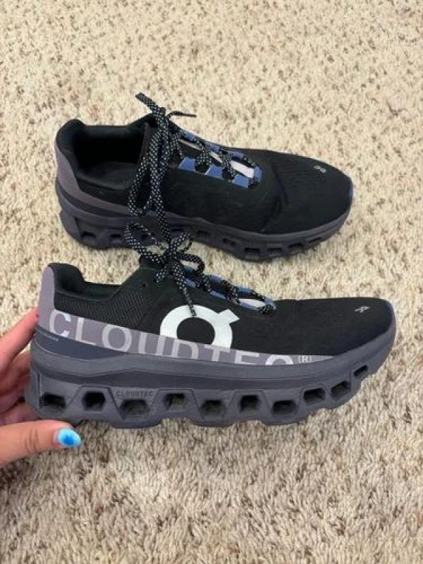 On Cloud Monster Mist Blueberry Running 583
