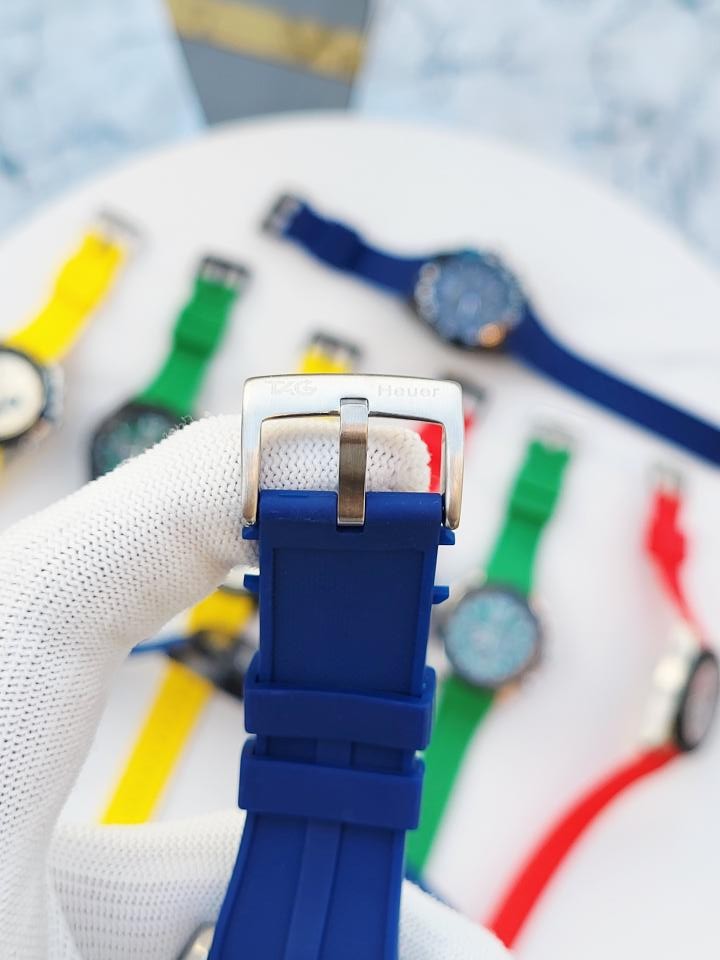 Tag_Heuer FORMULA 1 CHRONOGRPH SILVER BLUE SILICON BELT 362