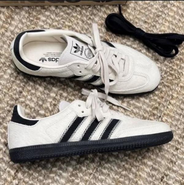 s Samba Wonder White Black 582