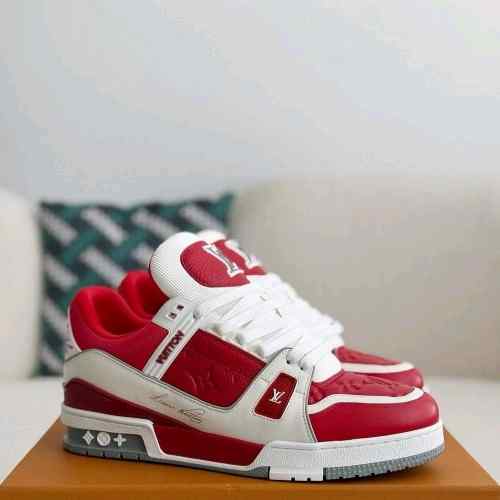 LOUISs  VUITTONn TRAINER SIGNATURE RED WHITE