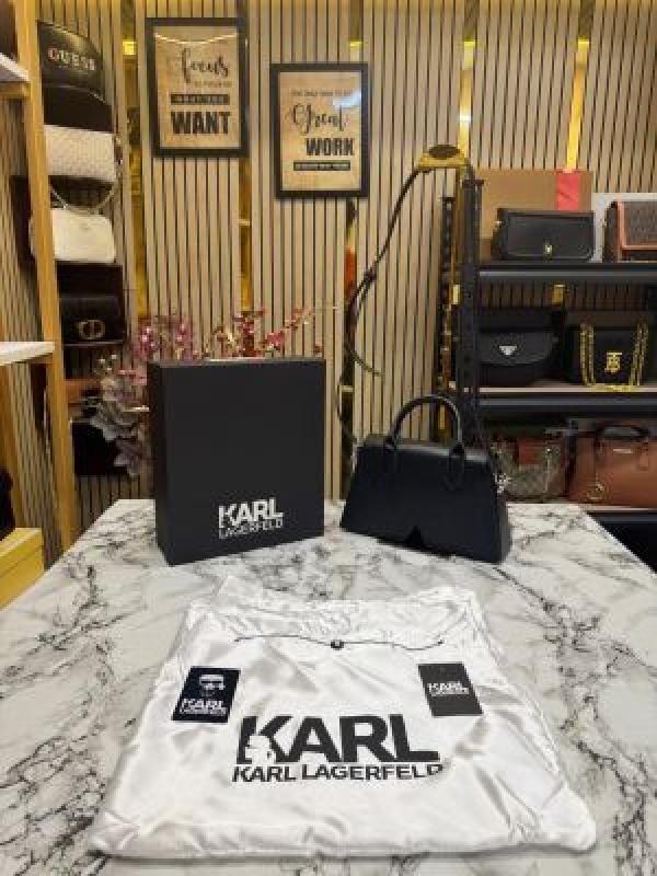 Karl lagerfeld KKushion Pleated Shoulder Bag With Box And Dust Bag (Black) (V-KA669)