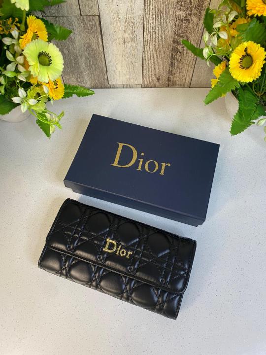 DIO_R PREMIUM WOMENS ZIPPER WALLET WID OG BOX ETC 12