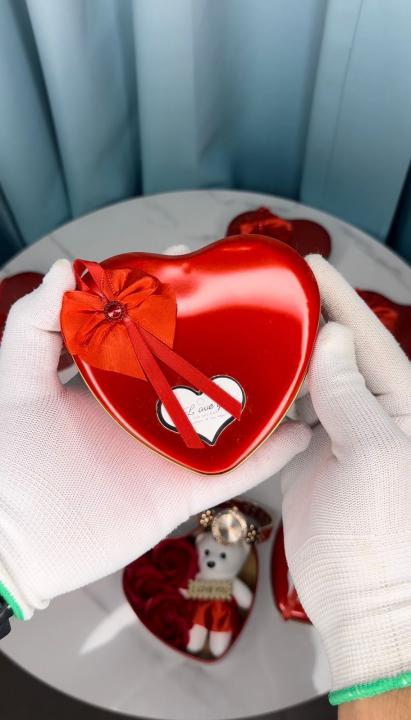VALENTINE GIFT BOX