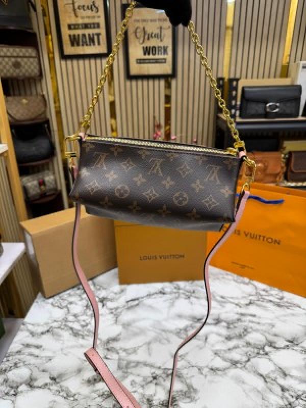 LOUIS_VUITTON BLOOM POUCH WITH OG DUST BAG & BIL DOUBLE BOX INCLUDING CARRY BAG PREMIUM QUALITY (V-M11303)