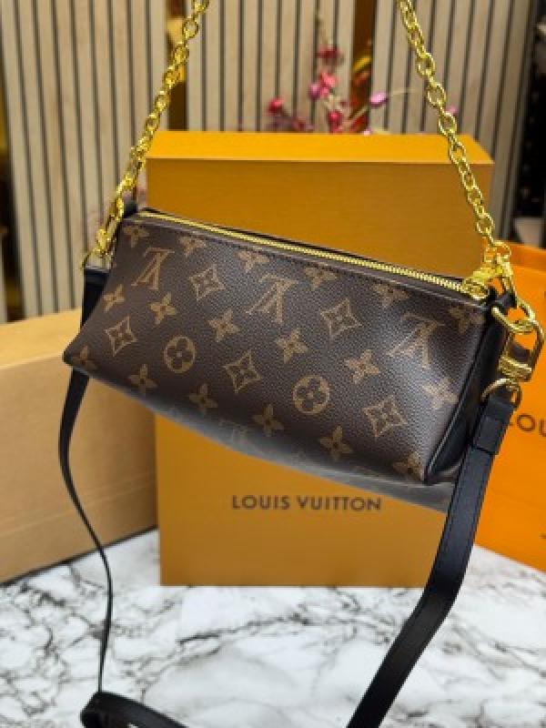 LOUIS_VUITTON BLOOM POUCH WITH OG DUST BAG & BIL DOUBLE BOX INCLUDING CARRY BAG PREMIUM QUALITY (V-M11303)