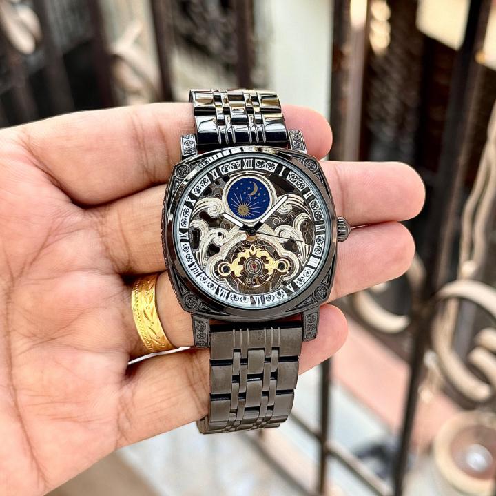 Pate_k Philipppe Skeleton automatic